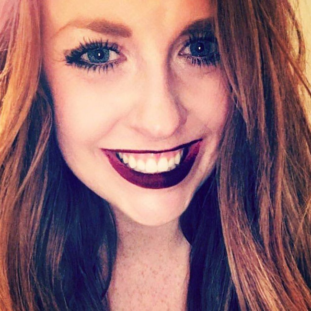 Meet your Posher, Demi